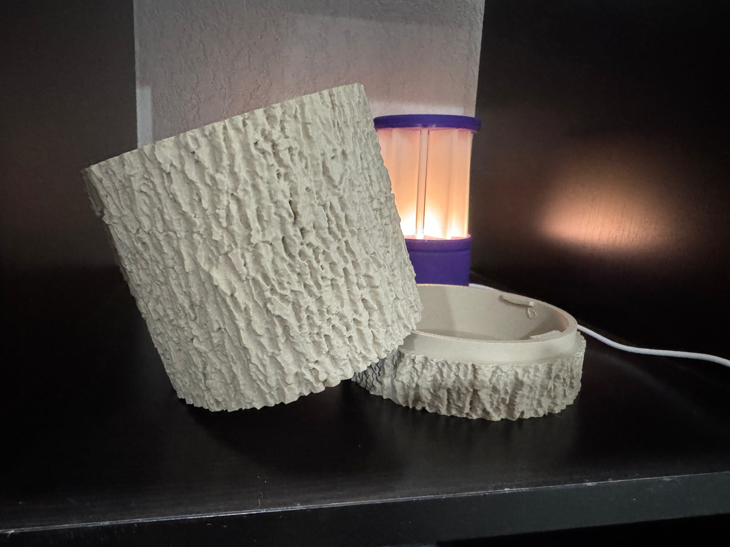 4" Wood bark planter with drip tray